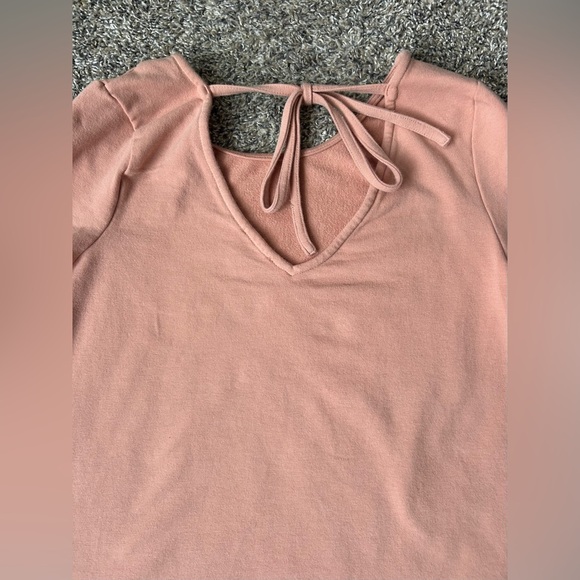 Lumiere salmon or light peach trumpet sleeve 100% cotton top size small - Picture 4 of 7